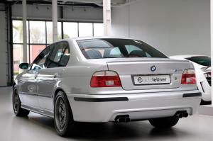 BMW M5 2001 года  (EU)